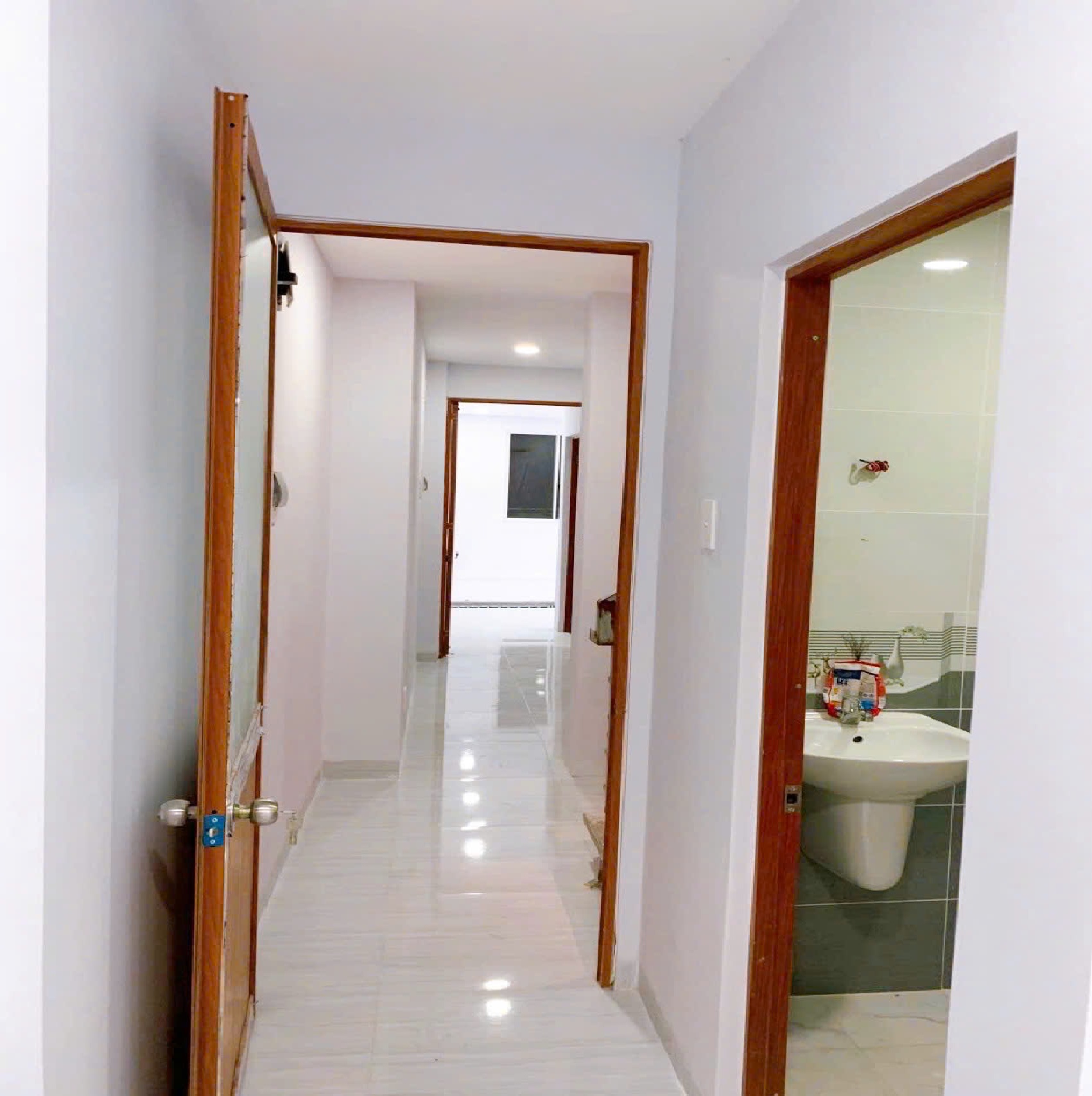 CHỦ NGỘP BÁN NHÀ HẺM XE HƠI QUẬN 3, NGUYỄN ĐÌNH CHIỂU, 4 TẦNG, DT 82 m2, GIÁ 8.5 TỶ - Ảnh 2